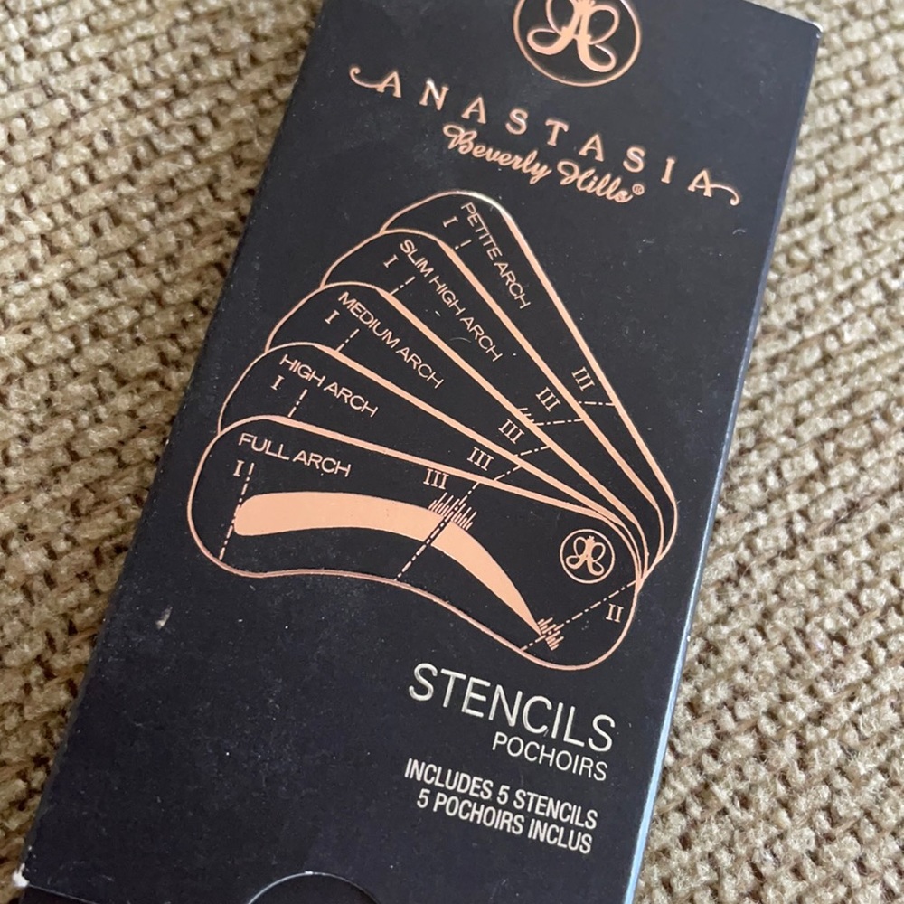 New! Anastasia brow stencil.